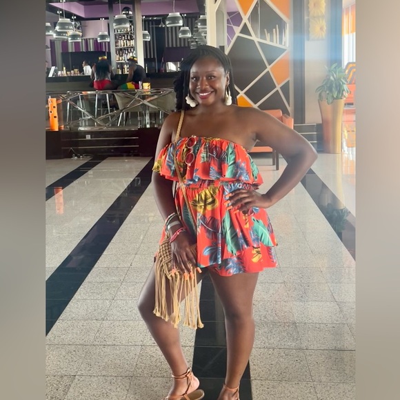 Tropical strapless flowy romper - Picture 4 of 4